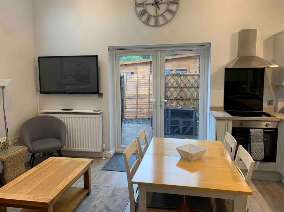 Hedgehog Cottage Bury St. Edmunds Экстерьер фото